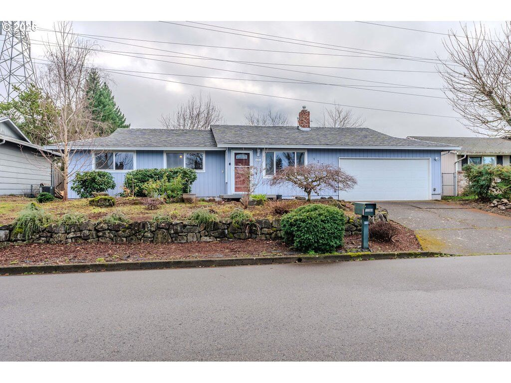 Property Photo:  13364 Eastborne Dr  OR 97045 