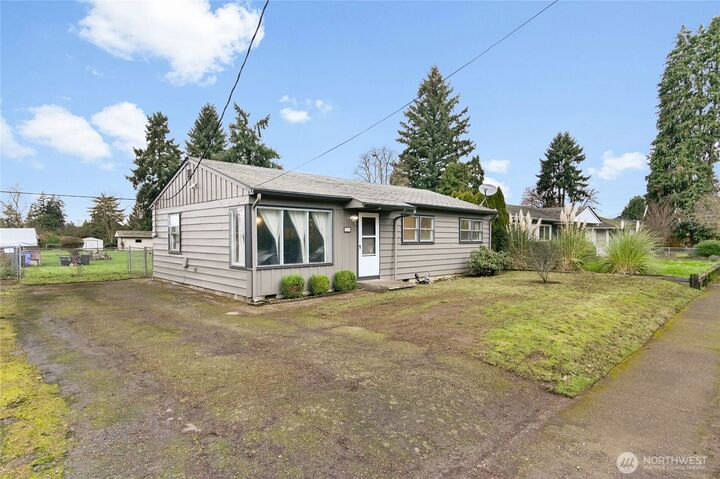 Property Photo: 106 N Lieser Road WA 98664