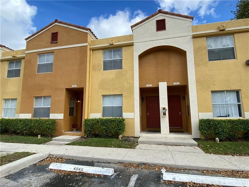 Property Photo:  4040 NW 90th Avenue  FL 33351 