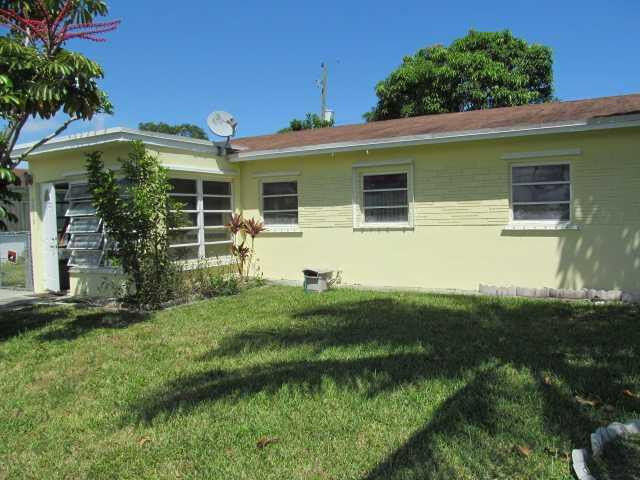 Property Photo: 5710 NE 6th Te FL 33334