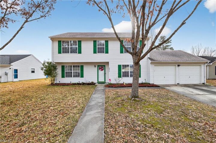 Property Photo: 2817 N Creek Dr VA 23323