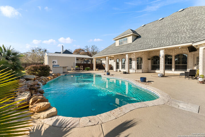 Property Photo:  140 Legacy Trail  TX 78121 