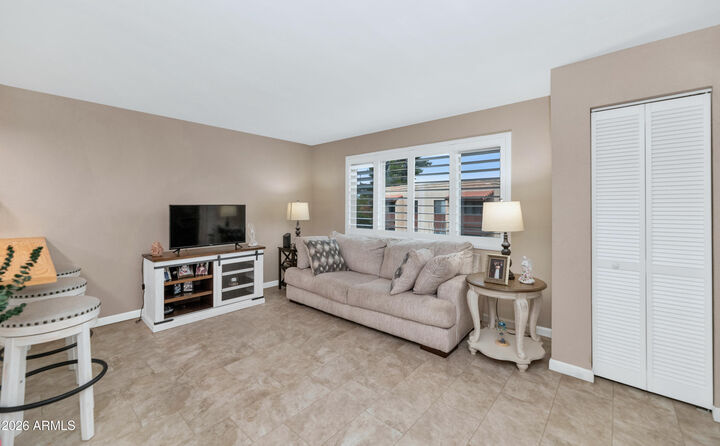 Property Photo: 455 N Tegner Street 6 AZ 85390