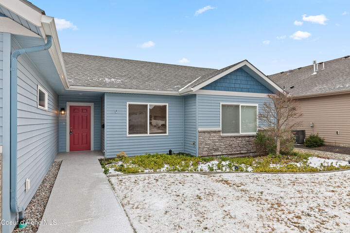 Property Photo:  645 W Woodlawn Dr  ID 83835 