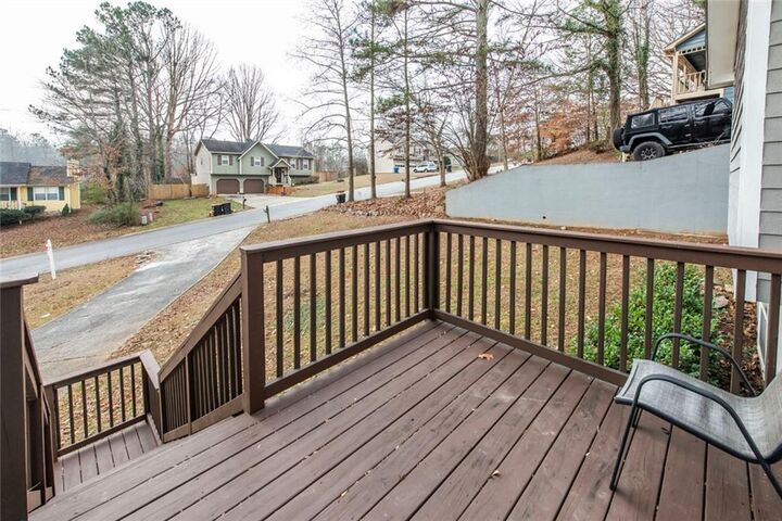 Property Photo: 4020 Willow Ridge Road GA 30135