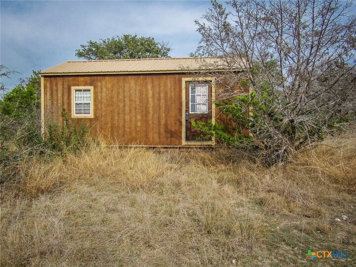 Property Photo:  612 Private Road 4718  TX 76539 