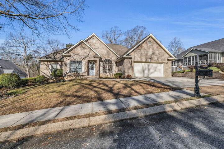 Property Photo: 1096 Harbor Landing Drive TN 37379