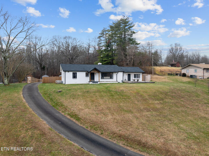 Property Photo: 448 Woolsey Rd TN 37748