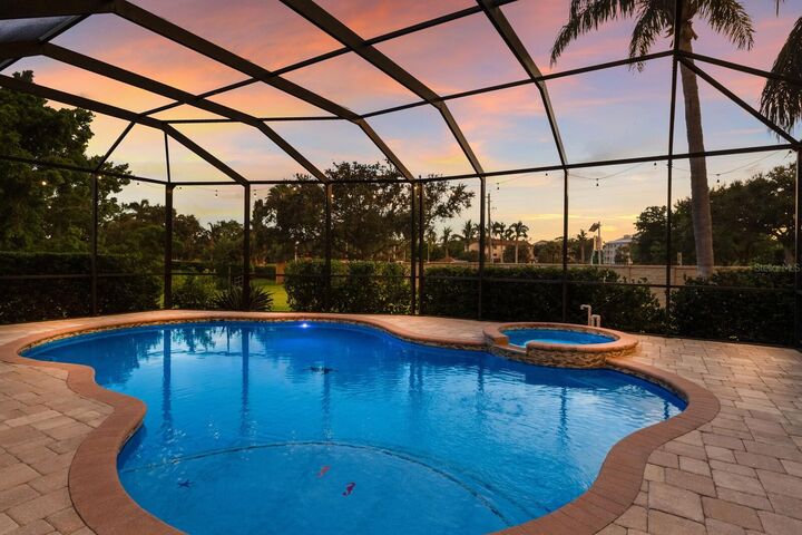 Property Photo:  3618 Summerwind Circle  FL 34209 