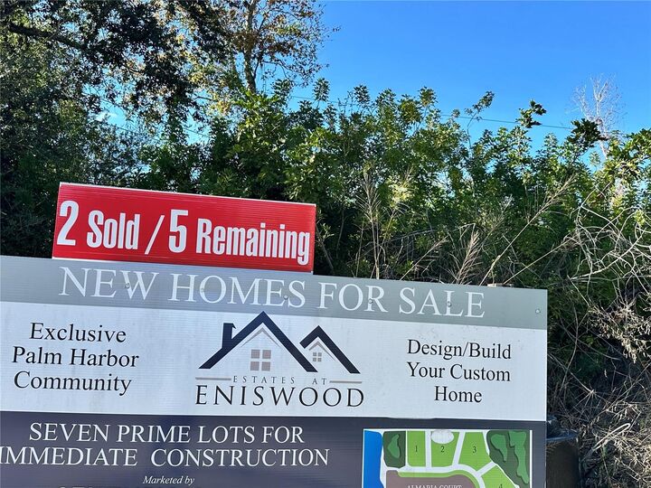 Property Photo:  1298 Almaria Court  FL 34683 