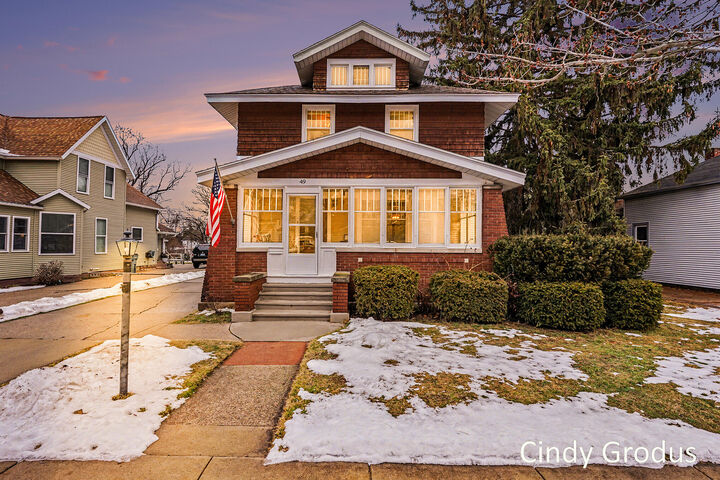 Property Photo:  49 W Main Avenue  MI 49464 
