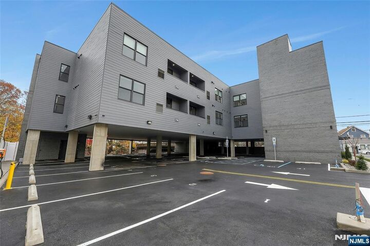 Property Photo:  255 Ridge Road 201  NJ 07071 