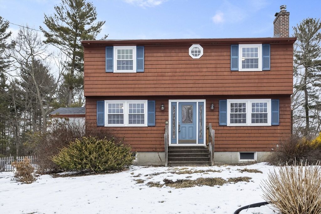 Property Photo:  46 S Chelmsford Rd  MA 01886 