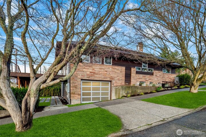 Property Photo:  2141  47th Avenue SW  WA 98116 