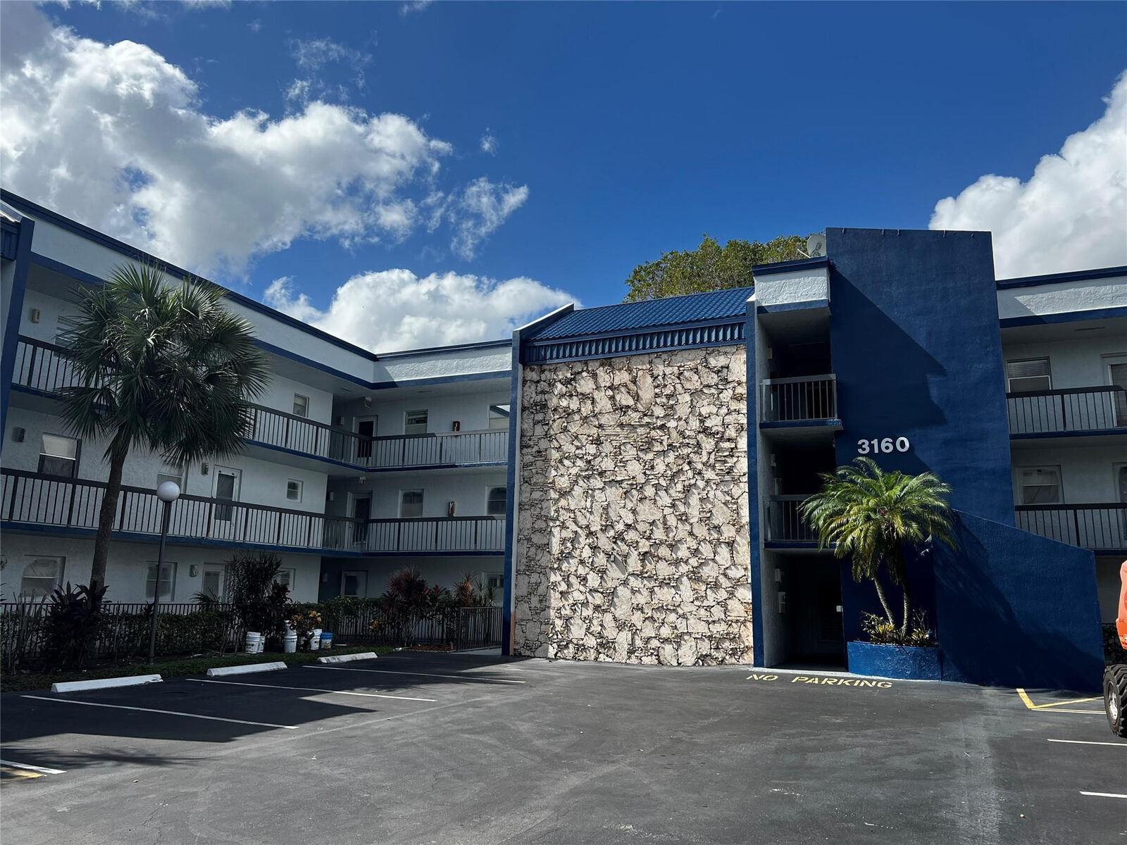 Property Photo:  3160 Holiday Springs Boulevard 305  FL 33063 