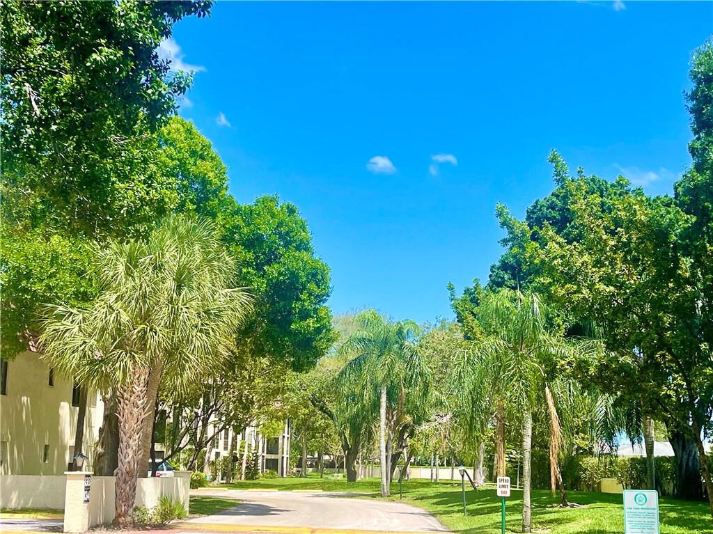 Property Photo:  130 S Cypress Road 617  FL 33060 