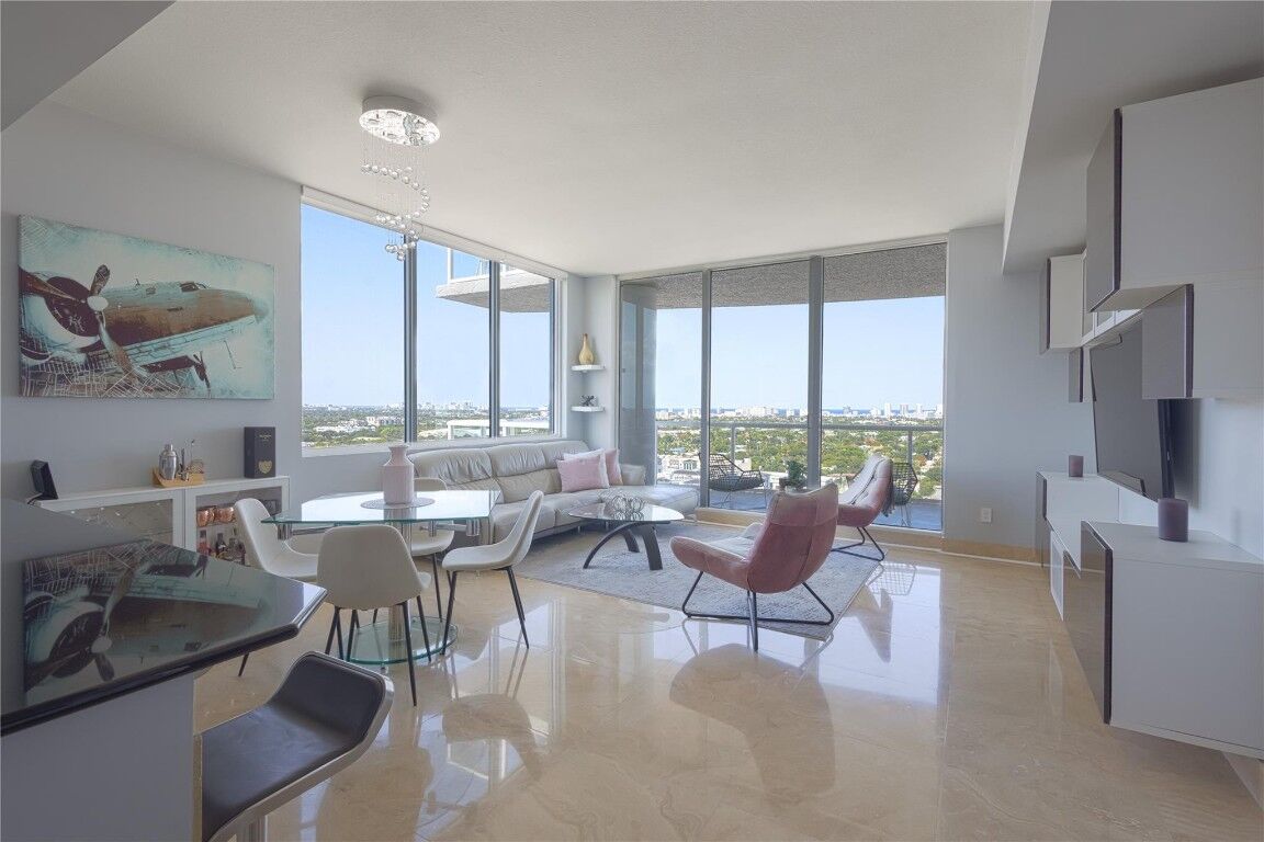 Property Photo:  315 NE 3rd Avenue 2007  FL 33301 