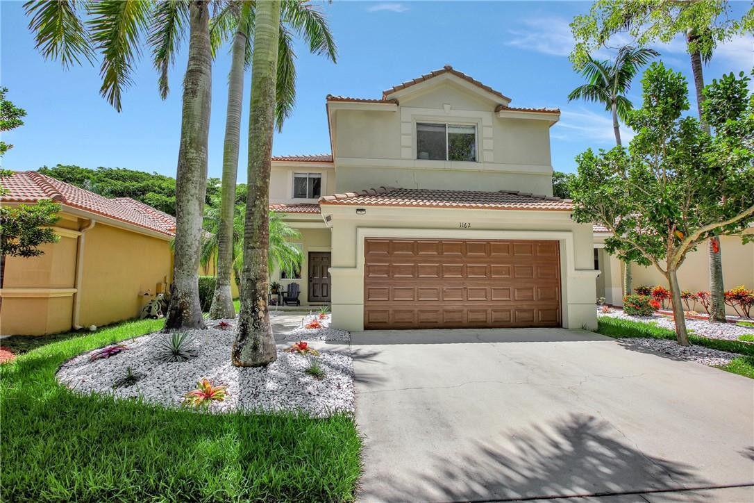 Property Photo: 1162 Golden Cane Drive FL 33327