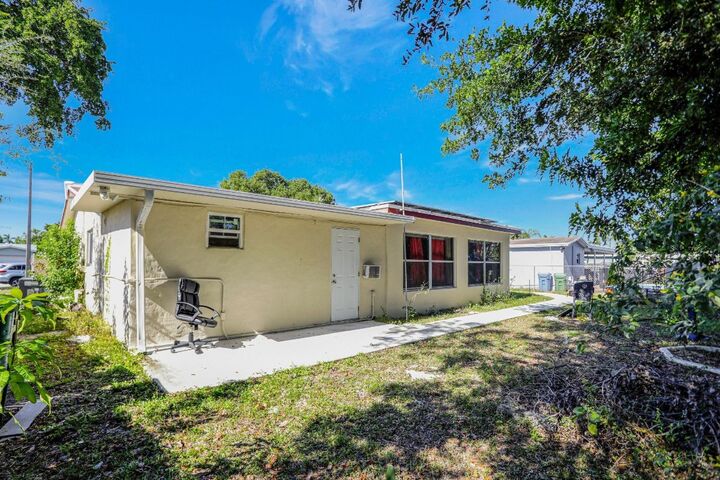 Property Photo:  156 NW 80th Avenue  FL 33063 