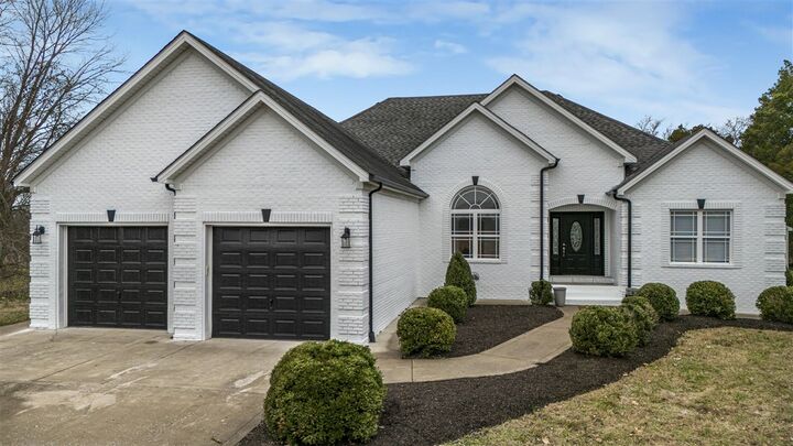 Property Photo:  9750 Russellville Road  KY 42274 