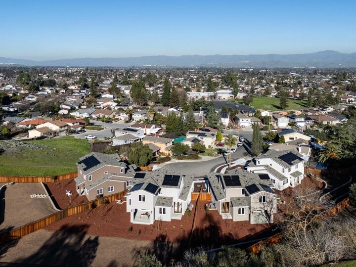 Property Photo: 6212 Glendora Court CA 95123