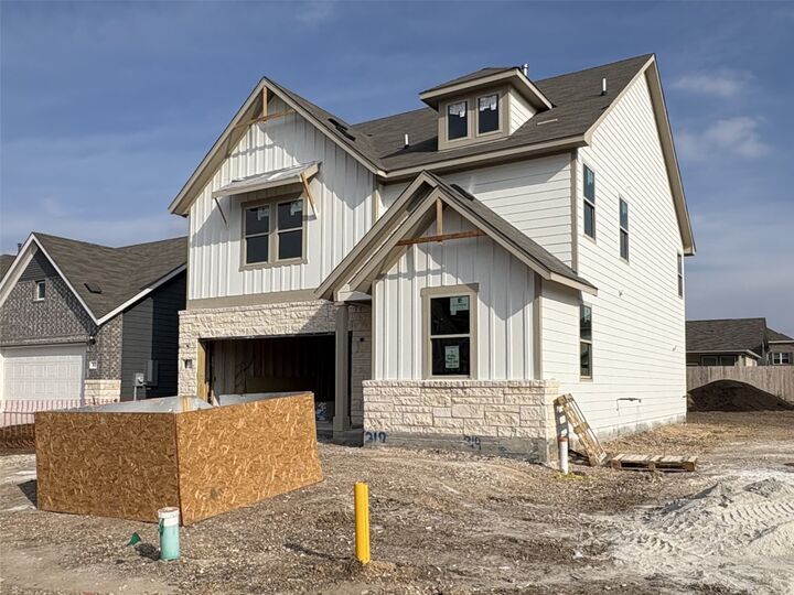 Property Photo:  319 Willow Heights Drive  TX 78634 