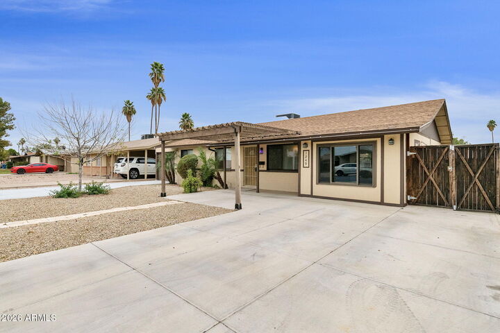 Property Photo:  1249 W Oakland Street  AZ 85224 