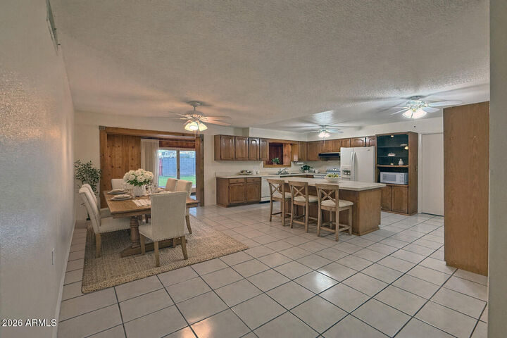 Property Photo: 6204 S College Avenue AZ 85283