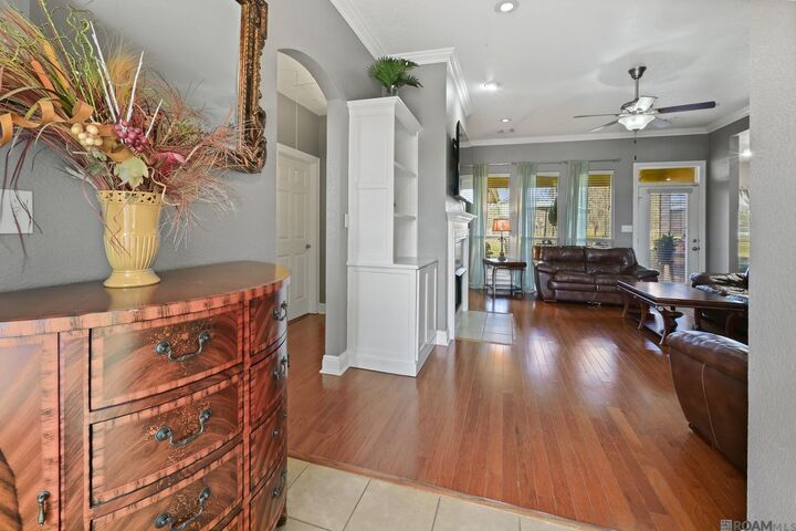 Property Photo:  9113 Highland Oaks Ave  LA 70791 