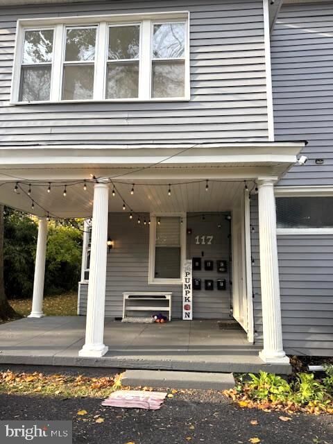 Property Photo:  117 E Walnut Avenue B  NJ 08109 