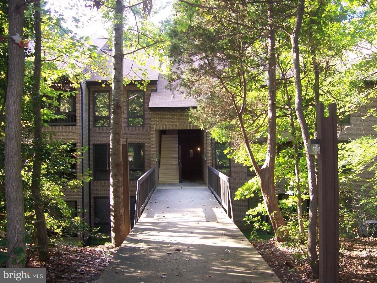 Property Photo:  23311 Sugar Maple Court 4B (816)  MD 20619 