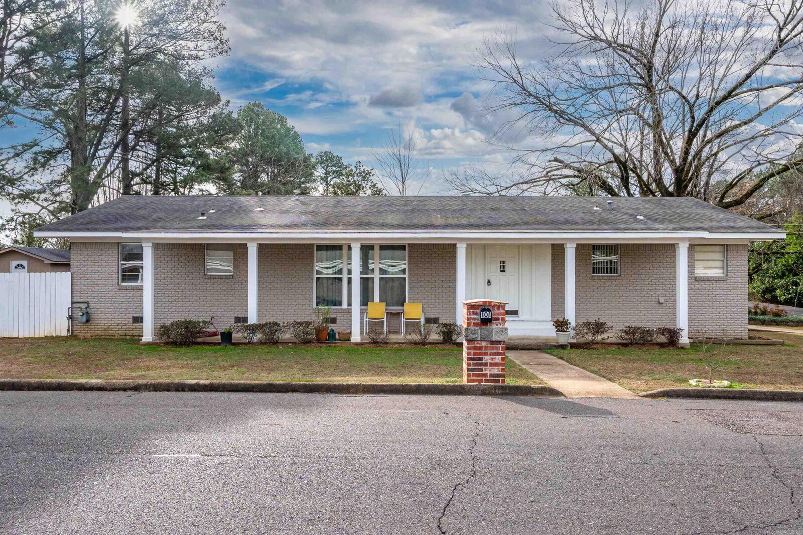 Property Photo:  101 Carmen Street  AR 71913-0000 