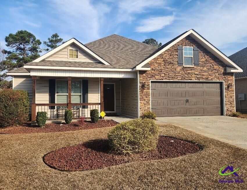 Property Photo:  305 Loneoak Trail  GA 31047 