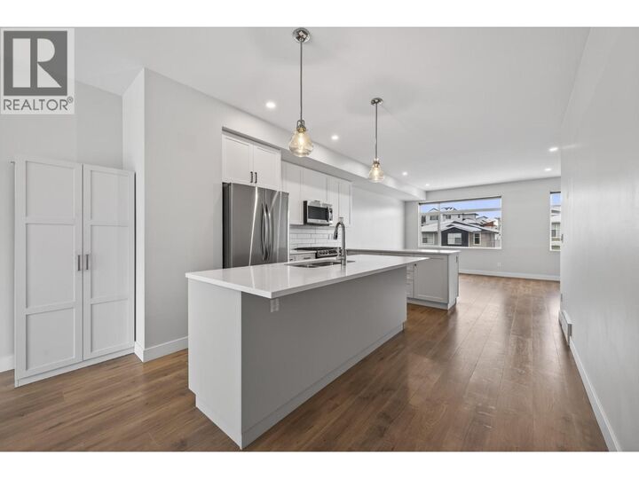 Property Photo:  1901 Qu'Appelle Boulevard 125  BC V2E 0C9 