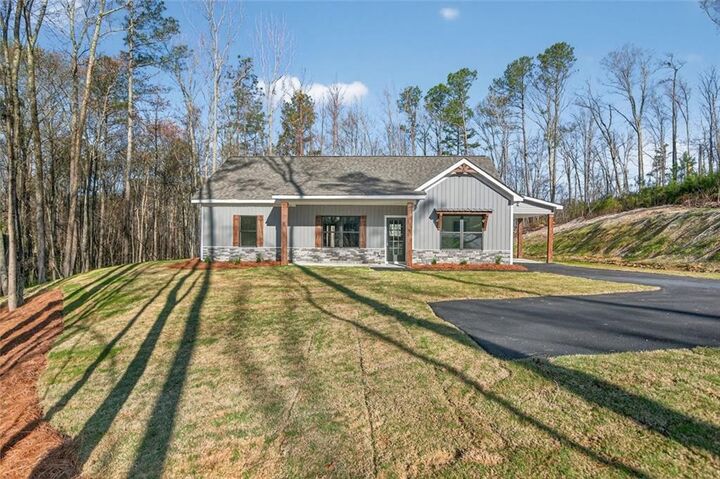Property Photo:  342 Dandy Road  GA 30132 