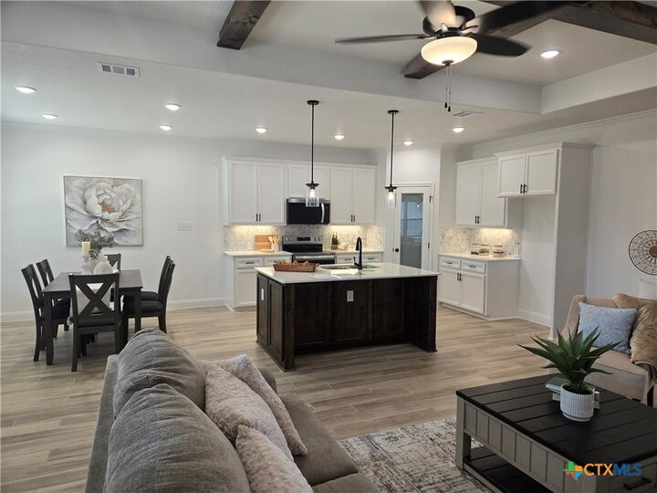 Property Photo:  2221 Bigtooth Maple Road  TX 76502 