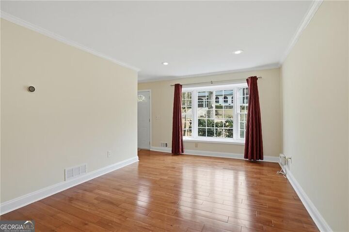 Property Photo:  521 Rue Montaigne  GA 30083 