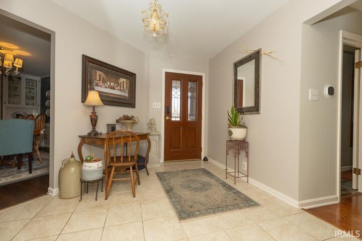 Property Photo:  1521 Martin Circle  IN 47715 