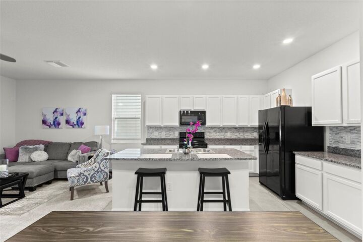 Property Photo: 32946 Kaloko Road FL 33543