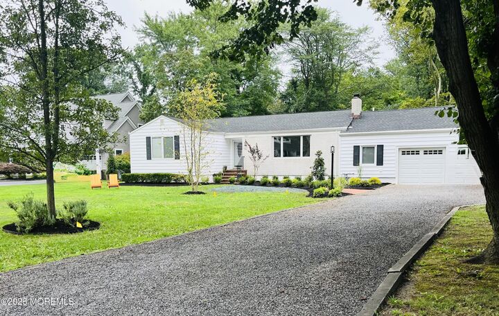 Property Photo:  162 Queens Drive S  NJ 07739 