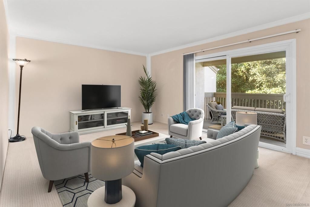 Property Photo:  8561 Villa La Jolla Dr K  CA 92037 