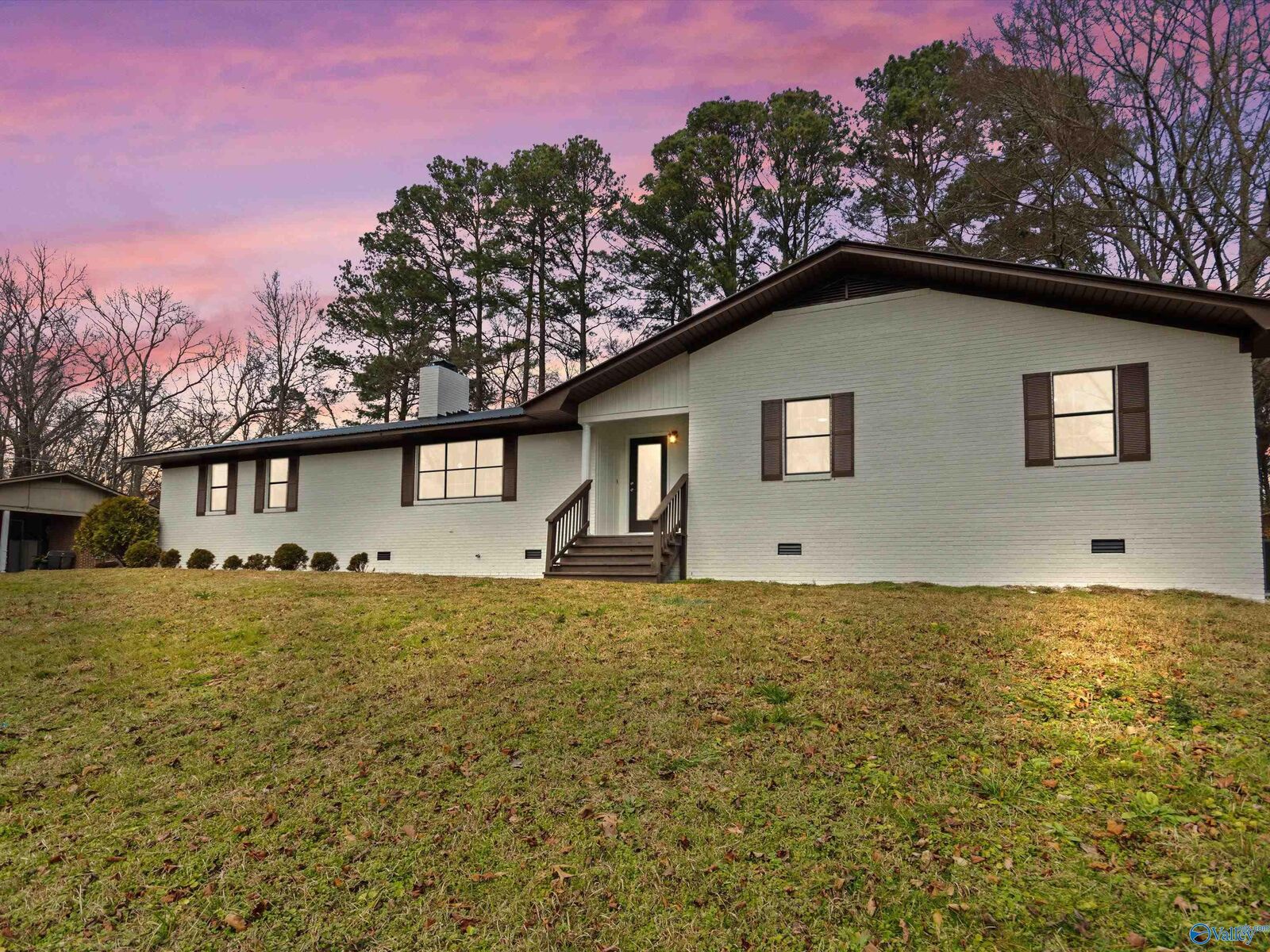 Property Photo: 288 Greenwood Avenue AL 35957