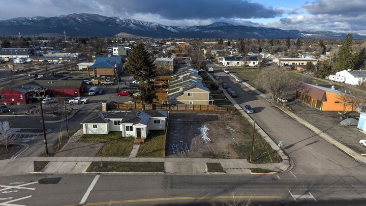 Property Photo:  2311 S Johnson Street  MT 59801 