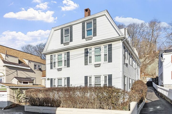 Property Photo:  10 Oak St 3  MA 01930 