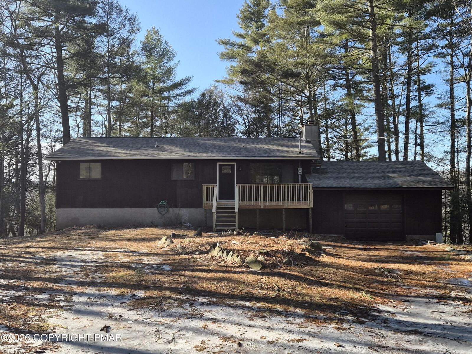 Property Photo:  186 Sportsmen Drive  PA 18326 
