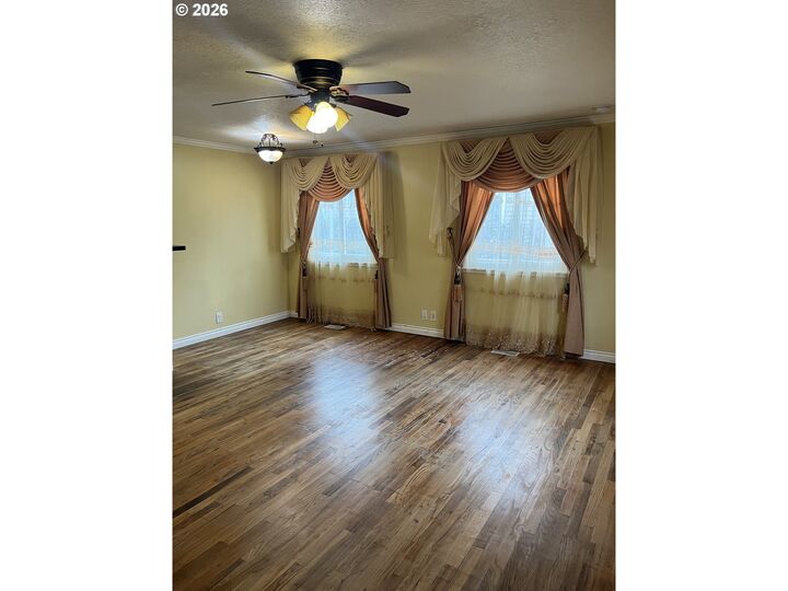 Property Photo:  8426 NE Wygant St  OR 97220 