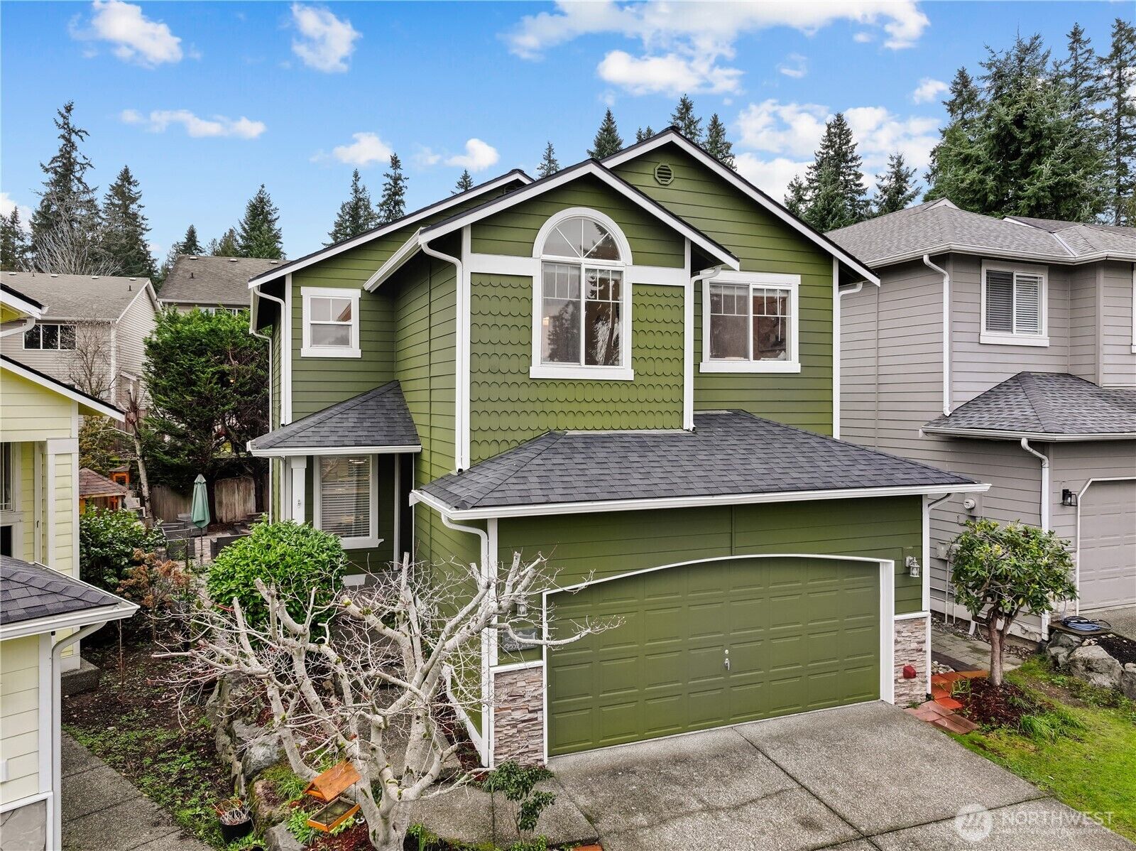 Property Photo:  7552 NE 203rd Street  WA 98028 