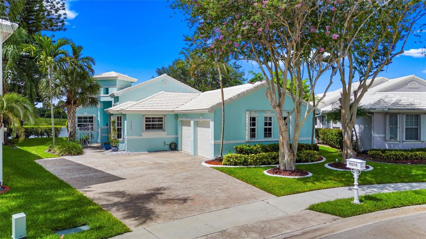 Property Photo:  15218 Wilshire Circle  FL 33027 