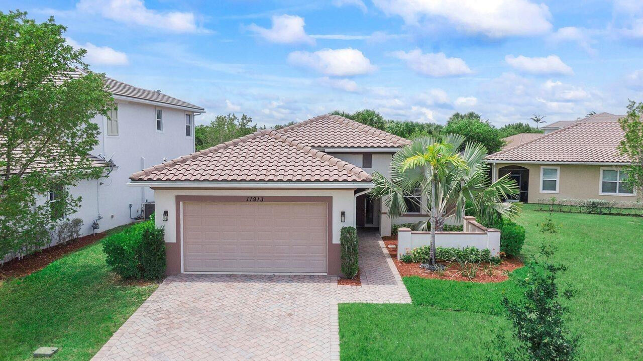 Property Photo: 11913 NW 82nd Street FL 33076