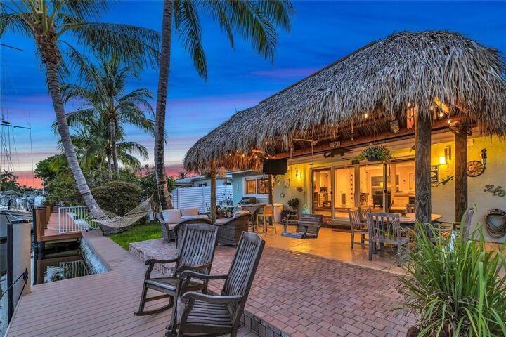 Property Photo:  1112 Tangelo Isle  FL 33315 